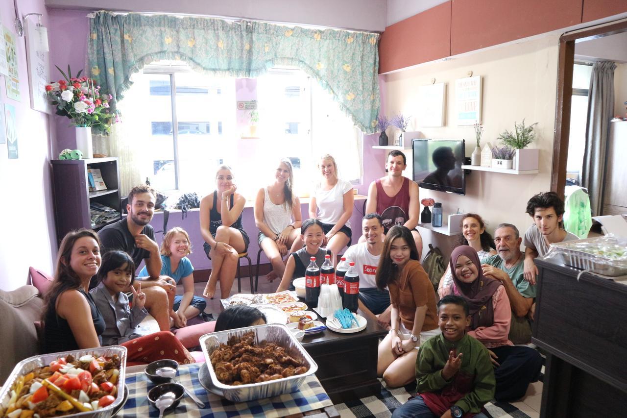 הוסטל קוטה קינבלו Escape Backpackers Kk מראה חיצוני תמונה